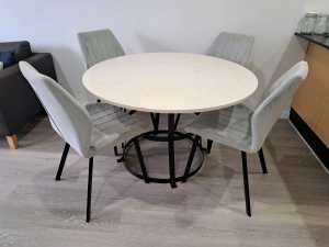 TODAY ONLY! WORTH $1500- DINING TABLE STONE TOP + 4 - 6 Seater