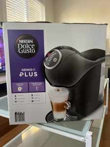 Nescafé Dolce Gusto Genio Plus Pod Coffee Machine