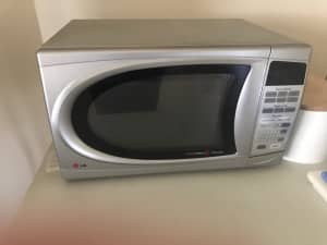 Wanted: Microwave oven