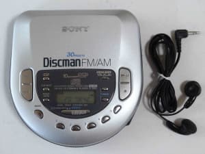 SONY FM/AM CD Walkman (Near New)