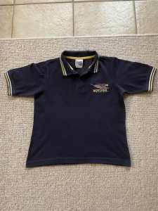 Child’s West Coast Eagles Shirt Size 8 LIKE NEW 🏉