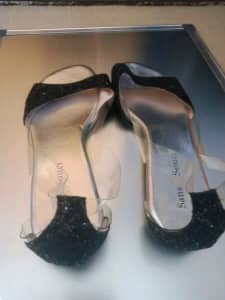 Sans & Souci Black Glitter Sandals Shoes Size 8