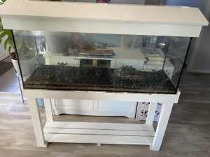 4 foot fish tank and stand