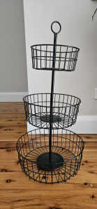 3 tier detachable black wire basket