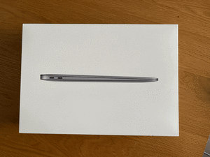 MacBook Air 13 inch, M1, 2020, 8GB/512GB