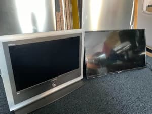 Old tv screens Soniq and Samsung