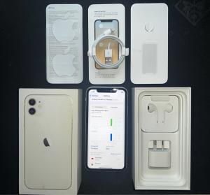 iPhone 11 128gb White - Excellent Condition New Screen and Battery