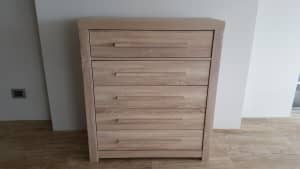 Contemporary 5 Drawer Chest - BRAND NEW & BOXED