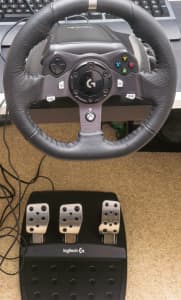 Logitech G920 Driving Force Racing Wheel Pedals for Xbox One and PC