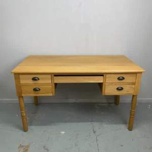 Quality Crafted Oak Desk on Turned Legs