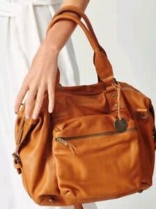 The Praiano Leather Travel Bag by Wanderers