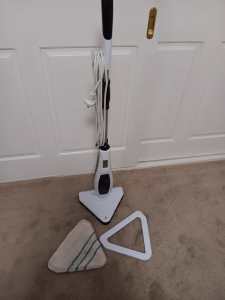 Steamer for Tiled Floors with Attachment for Carpets
