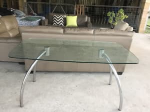 Wanted: Glass table for sale