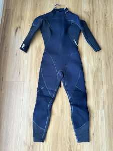 Aqualung 5mm Dive/Snorkel wetsuit, size 10