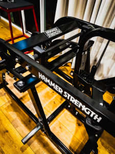 Hammer Strength Seated Dip Machine Brand New in Black Plate loaded