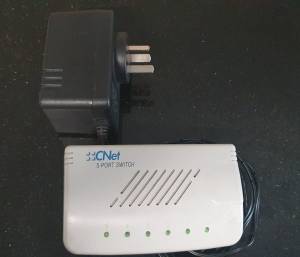 CNET 5-port Fast Ethernet Network Switch