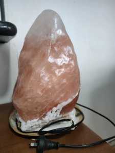 The Authentic Himalayan salt lamp
