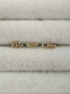 Solid 14 k gold cute stud lot snake, lizard and fern 