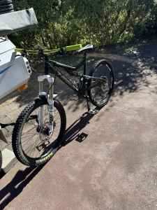 Santa Cruz Heckler Enduro Mountain Bike