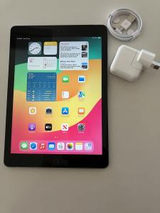 iPad 6th Gen, 32gb cellular & wifi. Excellent condition