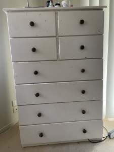 Chest of drawers and 2 side drawers