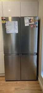 Hisense 670L French door fridge