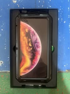 New in the box iphone Xs Max WATER PROOF case