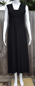 YARRA TRAIL Black Jersey Dress - Size S - EUC