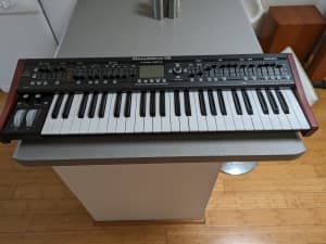 Behringer Deepmind 12 True Analog 12-Voice Polyphonic Keyboard Synth