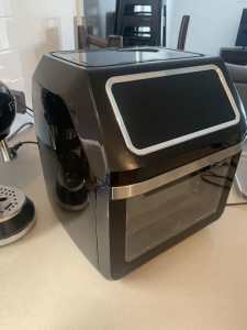 3-1 Air Fryer Oven - in box