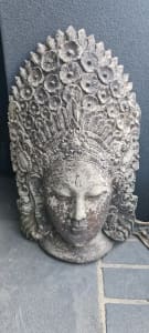 Concrete head balinese/hindu