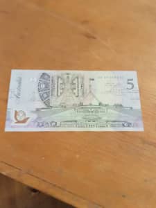1992 $5 note a/UNC, UNC