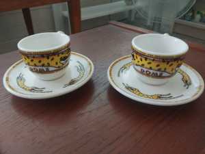 DOME Cafe Vintage Cup & Saucers