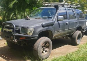 WRECKING ALL PARTS 1991 Toyota Hilux Surf Turbo Diesel 4WD