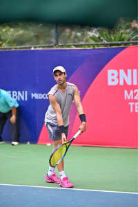 Arjun Mehrotra - Tennis Coaching