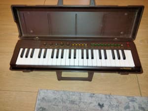 Yamaha PortaSound PS- 3-Keyboard -made 1980 in GWC