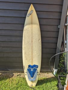 SMD 610 surfboard