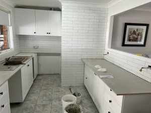 DO YOU NEED A FAST & GOOD TILER?? U ARE ON THE RIGHT AD.