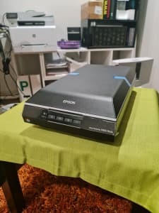 Epson Perfection Photo V600 scanner never used.