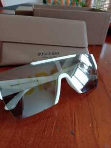 White Burberry sunglasses 
