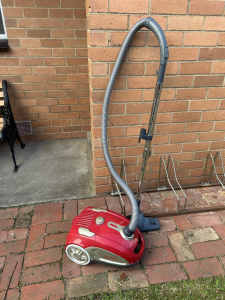 Hoover bagged vacuum cleaner