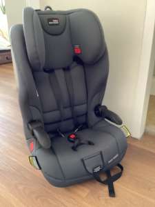 Britax Child car safety seat perfect condition used 2 times.