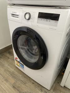 Bosch 8 kg series 4 front loader Washing machine