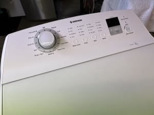 Washing Machine, Reconditioned Simpson 8 KG