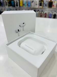 Apple AirPod pro 2 with MagSafe charging case 