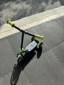 Kids scooter for sale - Holland Park