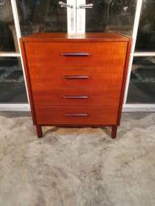 Beautiful Parker-Eames Retro-Vintage Chest of Drawers -Can Deliver