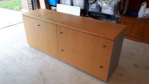 Office low storage unit sideboard with cabinet and drawers