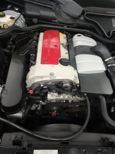 Mercedes 2001 E200 Engine complete