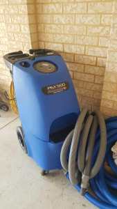 Carpet cleaning gear with work